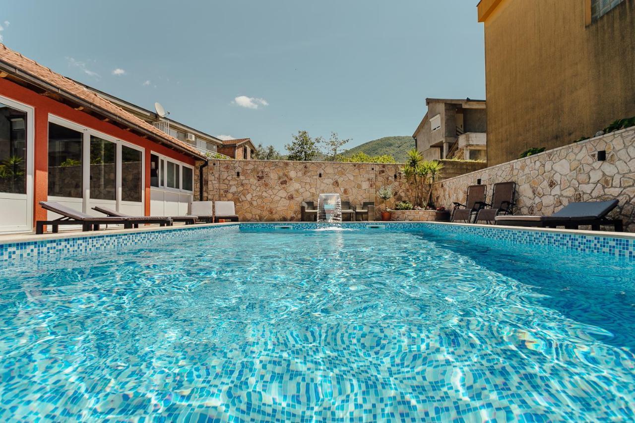 Guest House Villa Zivanovic تْشيرسيك نوفي المظهر الخارجي الصورة