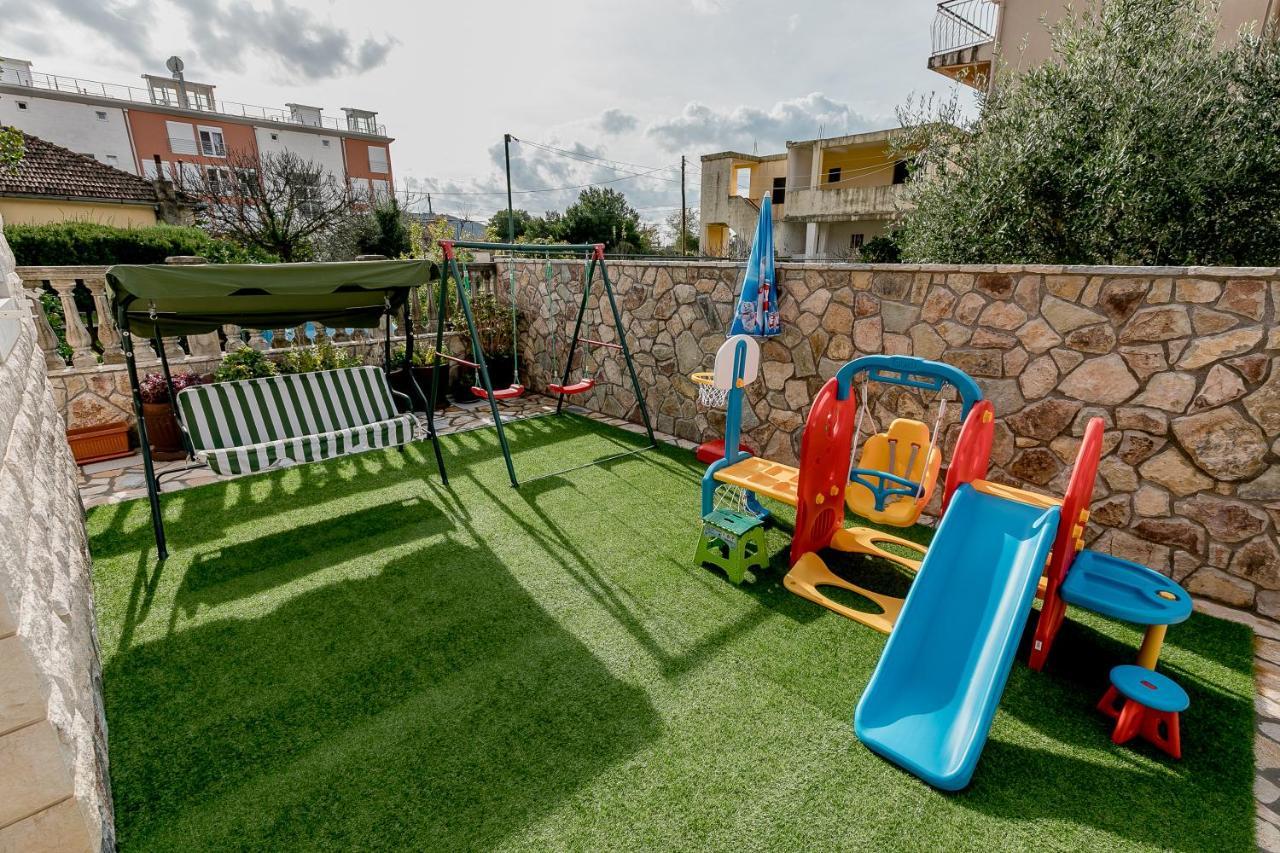 Guest House Villa Zivanovic تْشيرسيك نوفي المظهر الخارجي الصورة