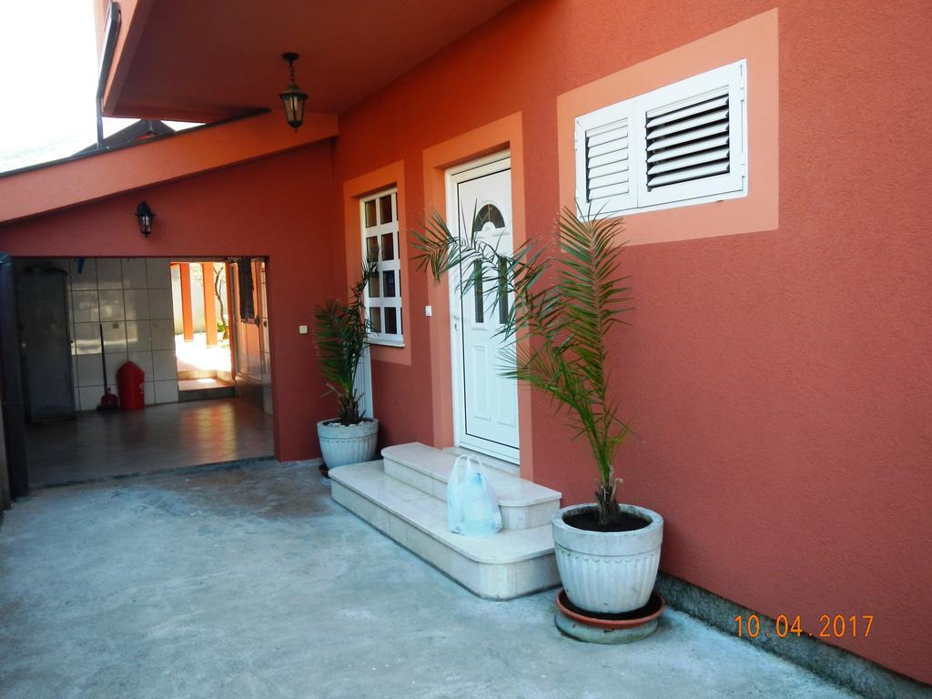 Guest House Villa Zivanovic تْشيرسيك نوفي المظهر الخارجي الصورة