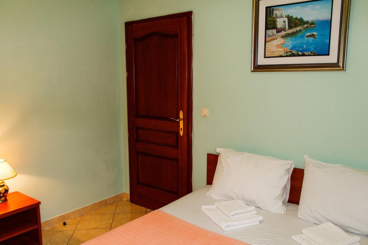 Guest House Villa Zivanovic تْشيرسيك نوفي المظهر الخارجي الصورة