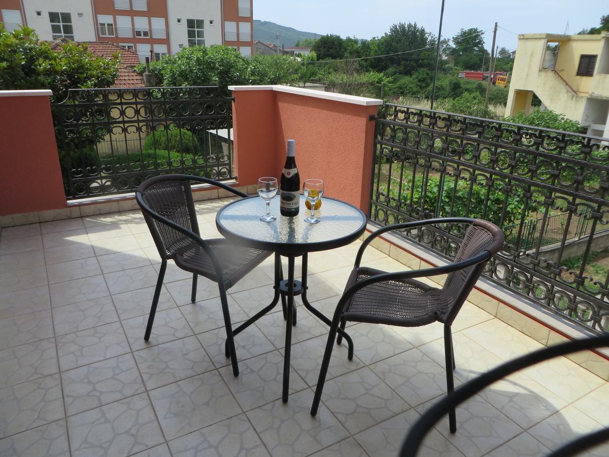 Guest House Villa Zivanovic تْشيرسيك نوفي المظهر الخارجي الصورة