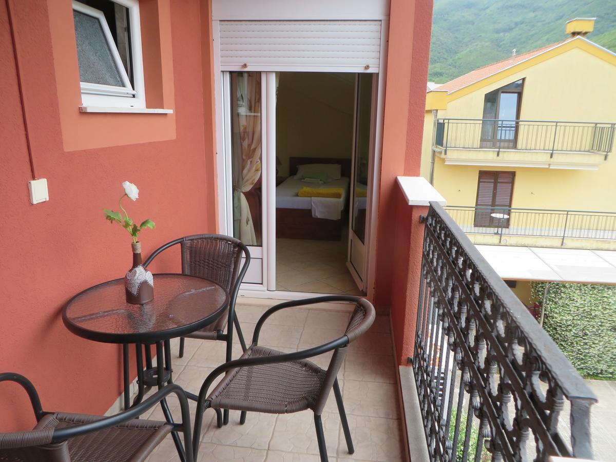 Guest House Villa Zivanovic تْشيرسيك نوفي المظهر الخارجي الصورة