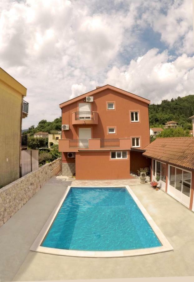 Guest House Villa Zivanovic تْشيرسيك نوفي المظهر الخارجي الصورة