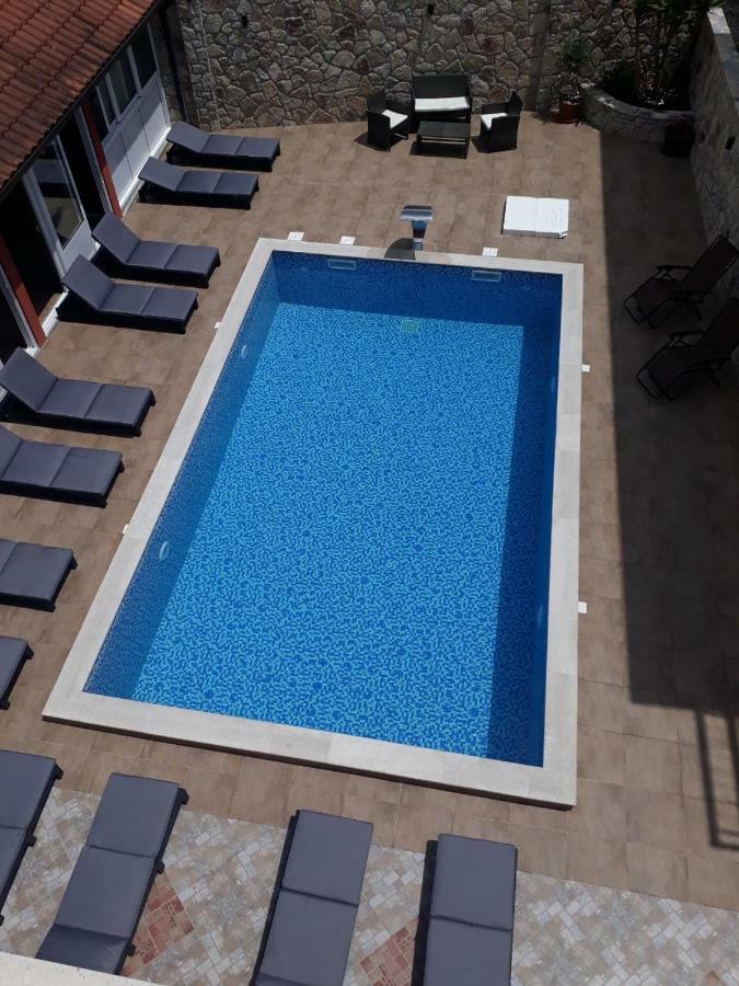 Guest House Villa Zivanovic تْشيرسيك نوفي المظهر الخارجي الصورة