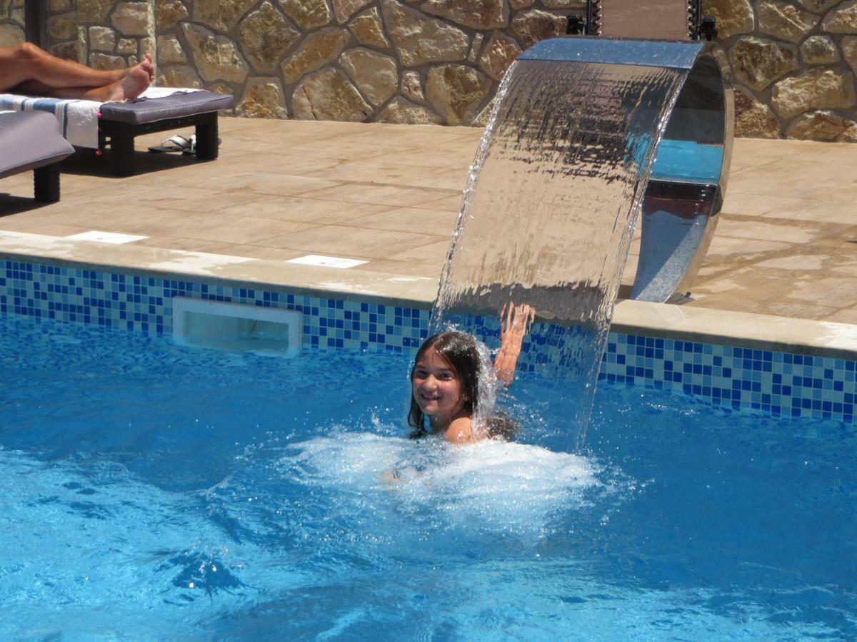 Guest House Villa Zivanovic تْشيرسيك نوفي المظهر الخارجي الصورة