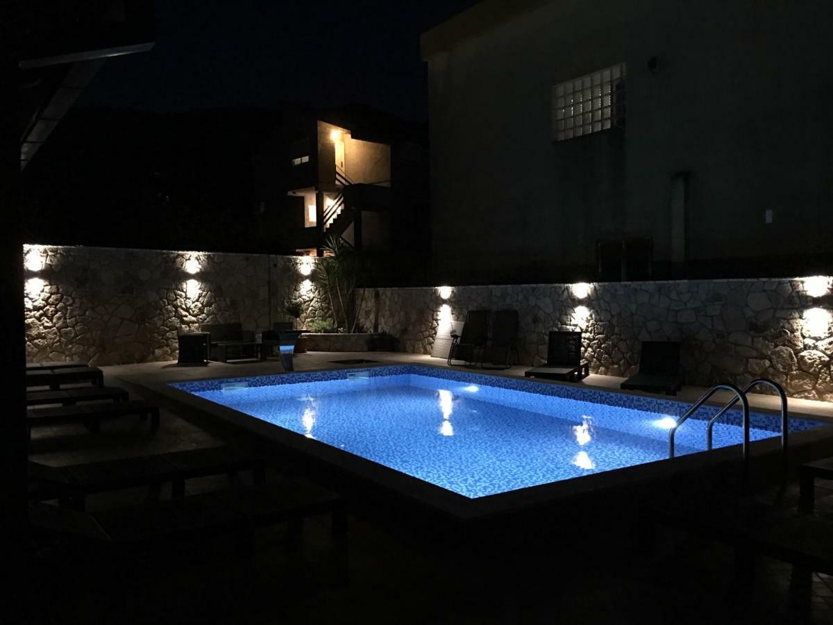 Guest House Villa Zivanovic تْشيرسيك نوفي المظهر الخارجي الصورة